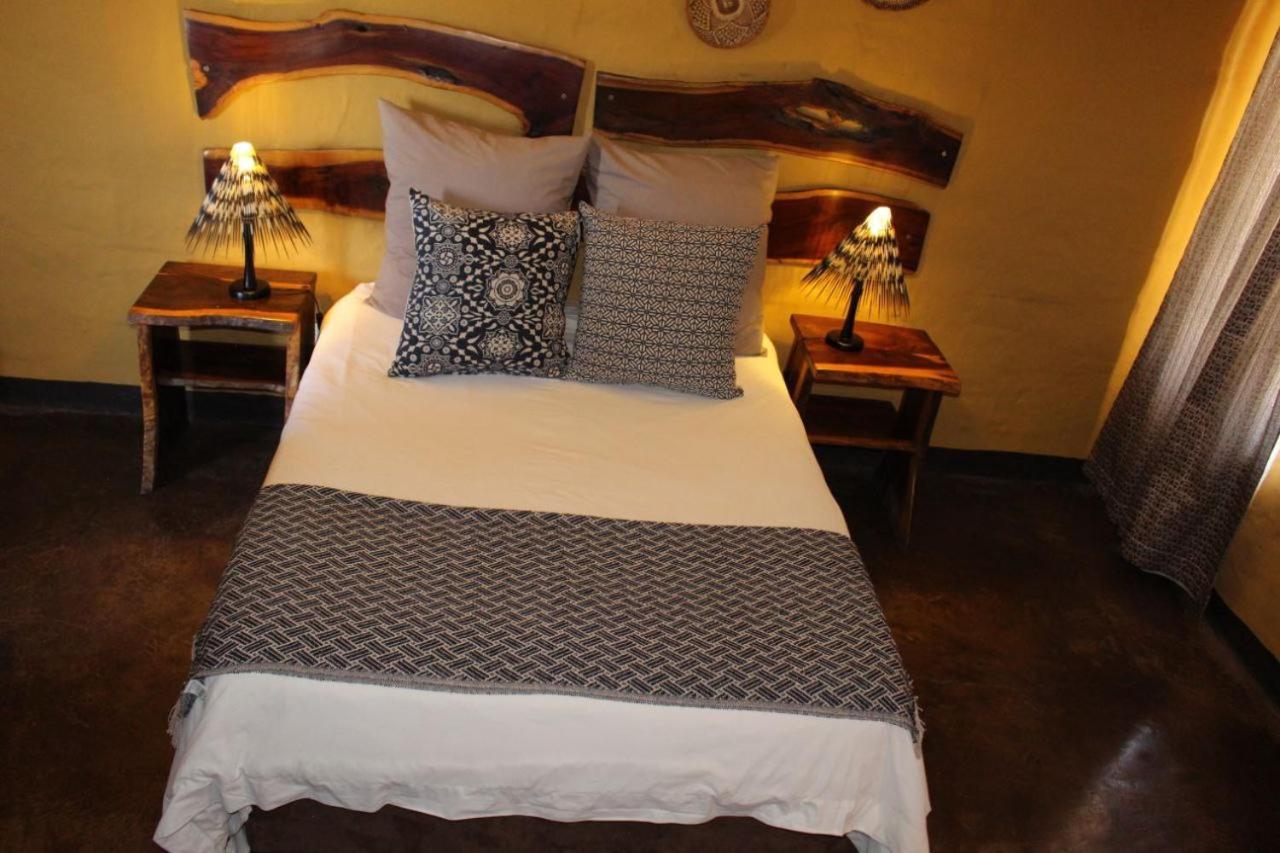 Double Room,1383335063:JPEG